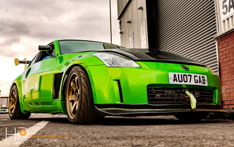 nissan 350z green.jpg